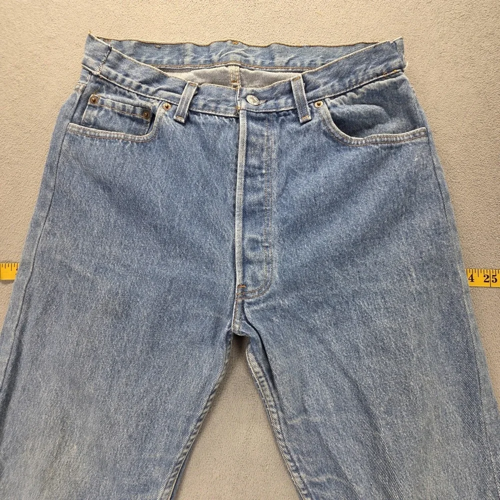 Vintage Levis 501 Jeans Mens Blue Straight Made In USA Button Fly Fits 30x27